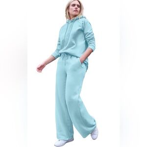 NWT NEW ellos Women's Plus Size Wide Leg Fleece Drawstring Sweatpant Aqua 22-24